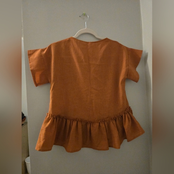Women's Ruffled Hem Top - Rust - Picture 3 of 4